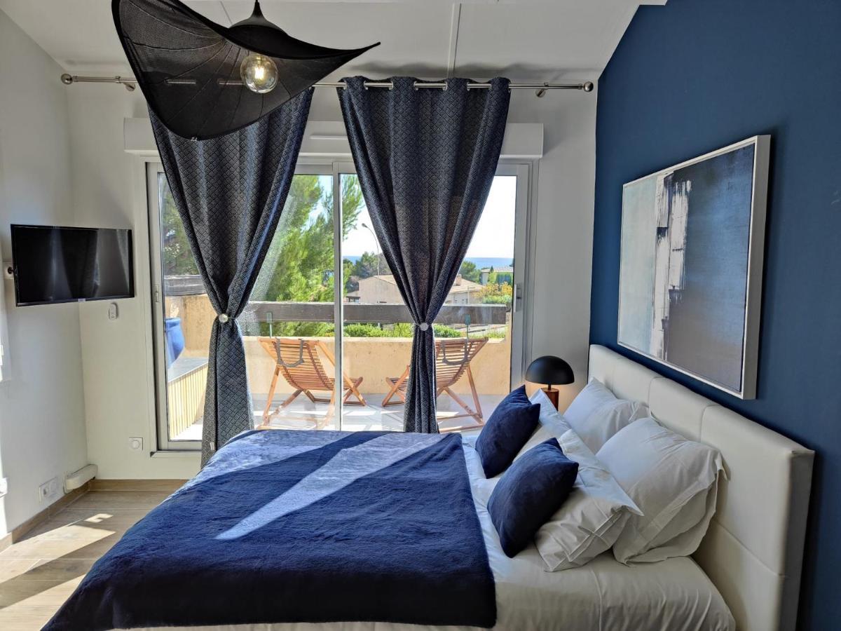Suites Jm - Les Pins Marines - Jacuzzi & Vue Mer Bandol Exterior photo